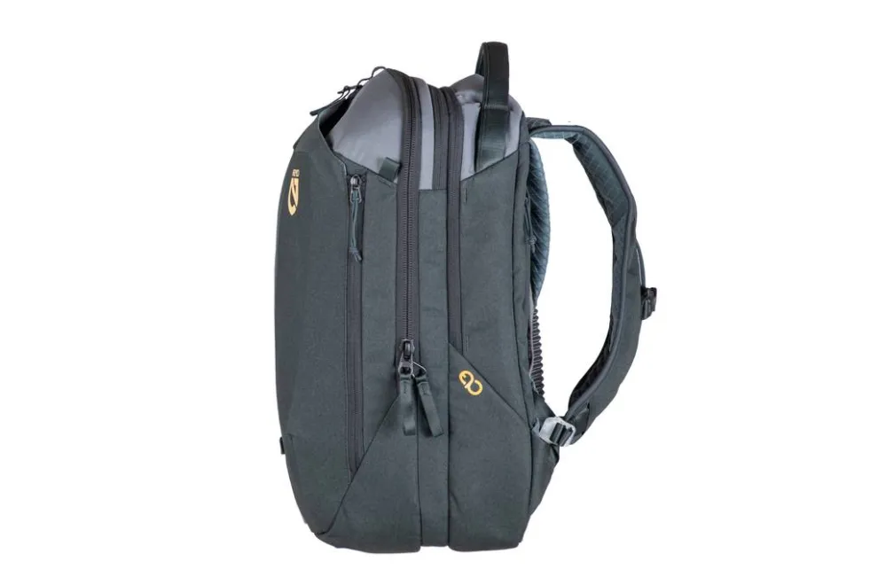 Vantage 26L Endless Promise Everyday Adventure Daypack (SALE)